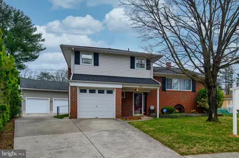 561 Nolview Ct, Glen Burnie, MD 21061