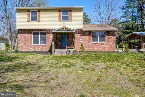 1840 Cook Farm Ct, Pasadena, MD 21122