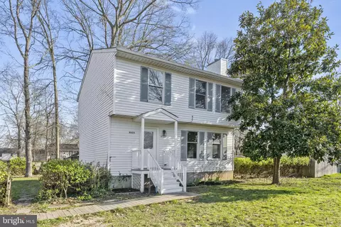 4929 Chestnut St, Shady Side, MD 20764
