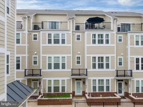 810 Francis Harris Pl, Annapolis, MD 21401