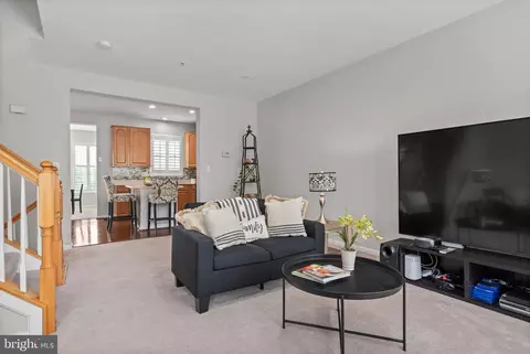 Living - 606 Baystone Ct, Annapolis, MD 21409 photo 6 of 7