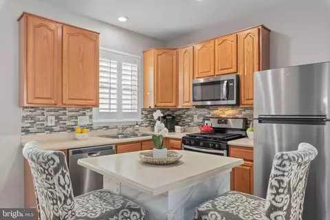Kitchen - 606 Baystone Ct, Annapolis, MD 21409 photo 3 of 5