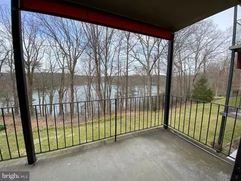 2900 Shipmaster Way #208, Annapolis, MD 21401
