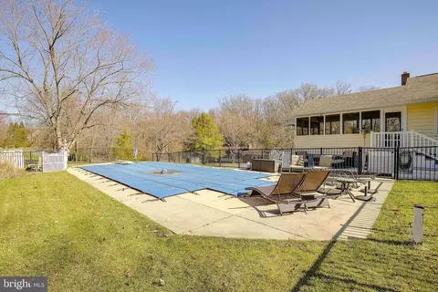 Exterior - 202 Kirchner Ct, Annapolis, MD 21401 photo 3 of 22