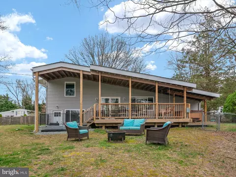 Exterior - 400 Stewart Ave, Arnold, MD 21012 photo 6 of 8