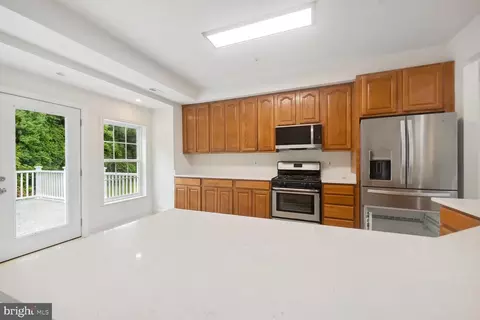 Kitchen - 284 Brock Bridge Rd, Laurel, MD 20724 photo 2 of 2