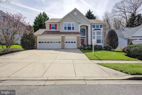 2467 Chelmsford Dr, Crofton, MD 21114