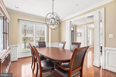 Dining - 1410 Triton, Edgewater, MD 21037 photo 2 of 4