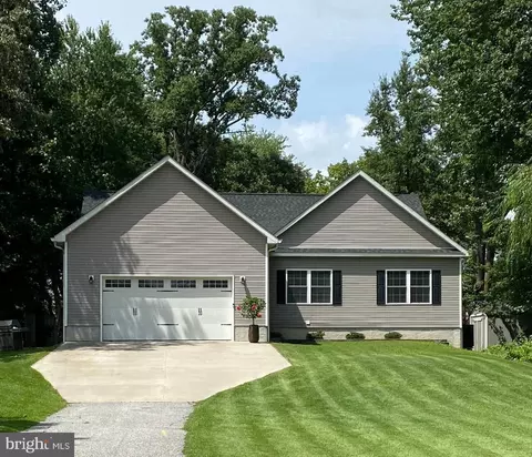 7608 Beaver Rd, Glen Burnie, MD 21060