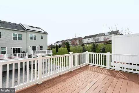 Exterior - 1708 Spanish Oak Ct, Hanover, MD 21076 photo 3 of 5