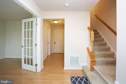 Entry Way - 1708 Spanish Oak Ct, Hanover, MD 21076 photo 2 of 3