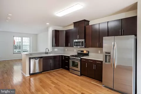 Kitchen - 1708 Spanish Oak Ct, Hanover, MD 21076 photo 2 of 3