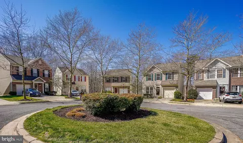 8322 Lyndhurst St, Laurel, MD 20724 photo 3