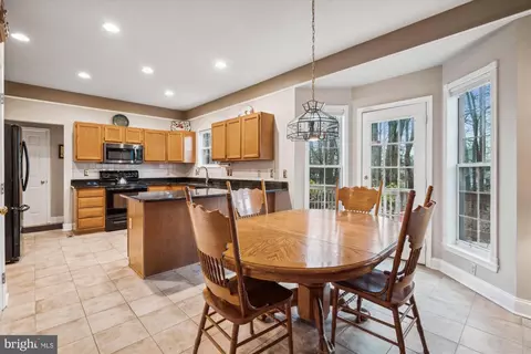 Kitchen - 507 Nectar Ct, Odenton, MD 21113 photo 1 of 4