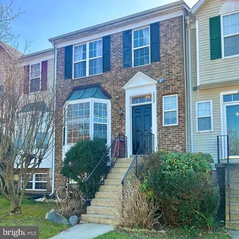 2323 Manomet Ct, Crofton, MD 21114