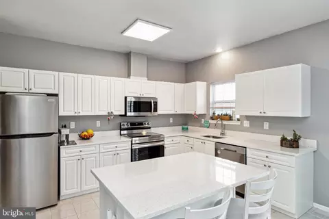 2323 Manomet Ct, Crofton, MD 21114 photo 7