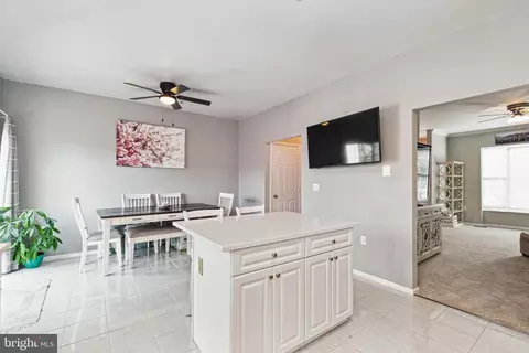 2323 Manomet Ct, Crofton, MD 21114 photo 10