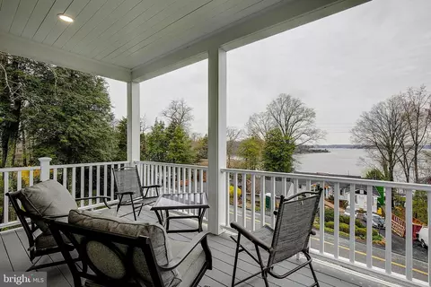 Exterior - 3541 S River Ter, Edgewater, MD 21037 photo 9 of 11