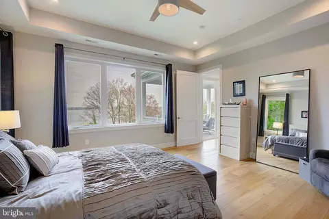 Bedroom - 3541 S River Ter, Edgewater, MD 21037 photo 1 of 7