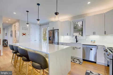 Kitchen - 3541 S River Ter, Edgewater, MD 21037 photo 2 of 7