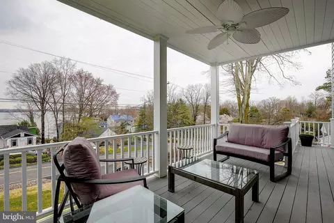Exterior - 3541 S River Ter, Edgewater, MD 21037 photo 3 of 11