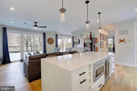 Kitchen - 3541 S River Ter, Edgewater, MD 21037 photo 4 of 7