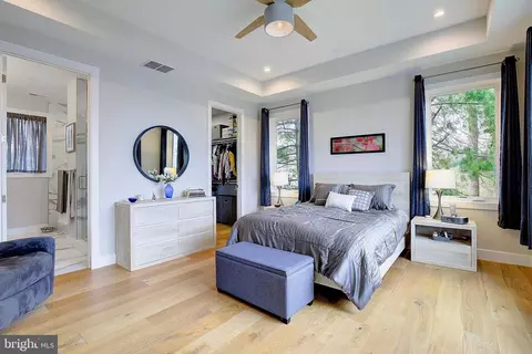 Bedroom - 3541 S River Ter, Edgewater, MD 21037 photo 2 of 7