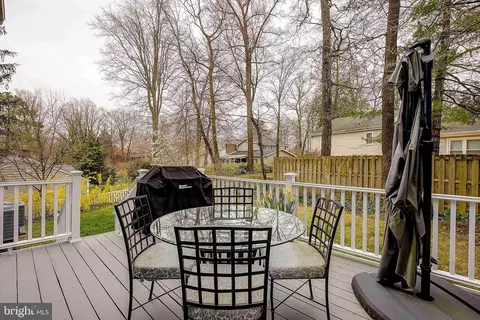 Exterior - 3541 S River Ter, Edgewater, MD 21037 photo 5 of 11