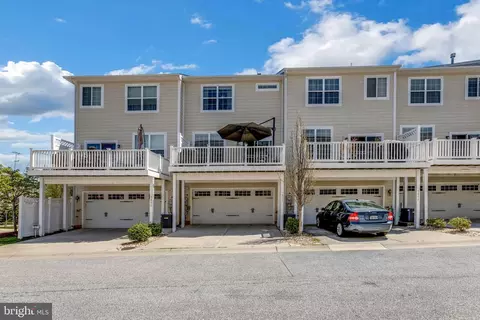 Exterior - 7922 Silver Oak Rd, Hanover, MD 21076 photo 5 of 5