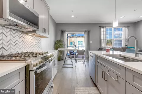 Kitchen - 7922 Silver Oak Rd, Hanover, MD 21076 photo 3 of 5