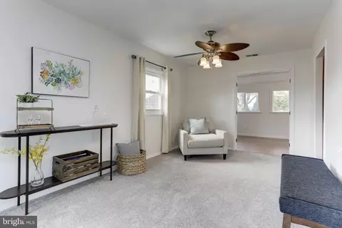 Living - 2306 229th St, Pasadena, MD 21122 photo 7 of 10