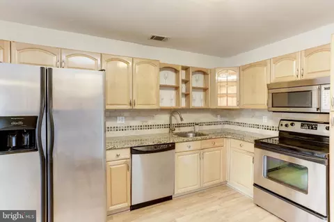 Kitchen - 2306 229th St, Pasadena, MD 21122 photo 2 of 5