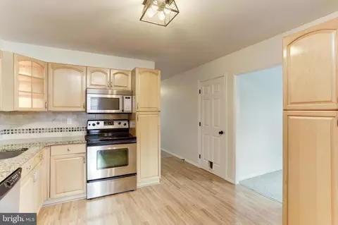 Kitchen - 2306 229th St, Pasadena, MD 21122 photo 3 of 5