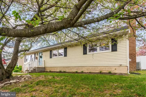 Exterior - 2306 229th St, Pasadena, MD 21122 photo 3 of 11