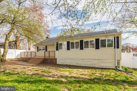 Exterior - 2306 229th St, Pasadena, MD 21122 photo 9 of 11