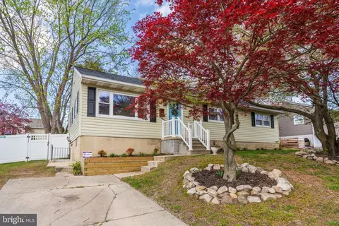 2306 229th St, Pasadena, MD 21122