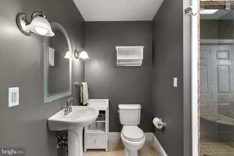8184 Riverside Dr, Pasadena, MD 21122 photo 32