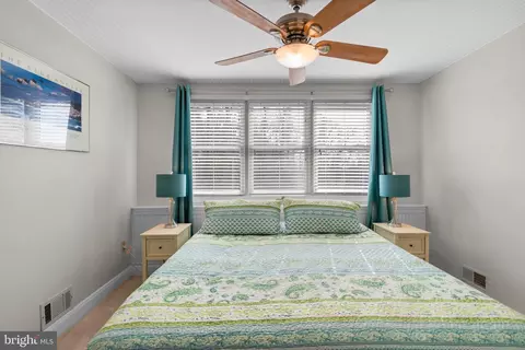 8184 Riverside Dr, Pasadena, MD 21122 photo 29