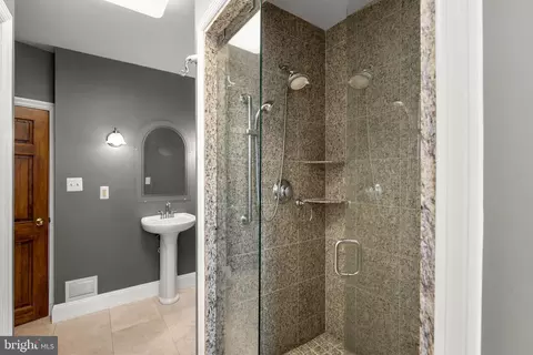 8184 Riverside Dr, Pasadena, MD 21122 photo 31