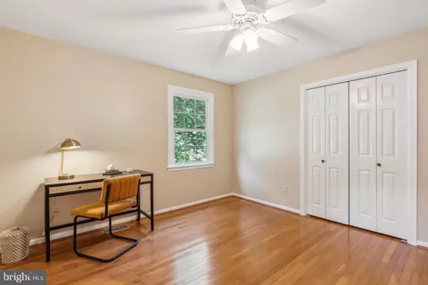 Bedroom - 609 Dunberry Dr, Arnold, MD 21012 photo 5 of 10