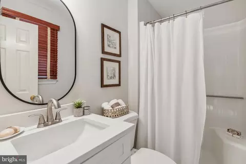 Bath - 609 Dunberry Dr, Arnold, MD 21012 photo 1 of 3