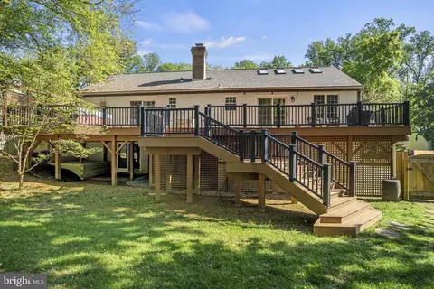 Exterior - 609 Dunberry Dr, Arnold, MD 21012 photo 2 of 9