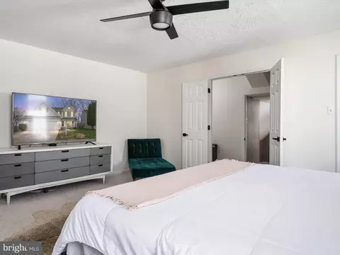 Bedroom - 2403 Kemper Rd, Crofton, MD 21114 photo 2 of 10
