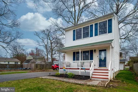1311 Holly St, Shady Side, MD 20764