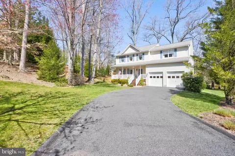 208 Broad Oaks Ln, Annapolis, MD 21401