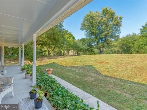 Exterior - 331 Greenridge Dr, Dunkirk, MD 20754 photo 4 of 15