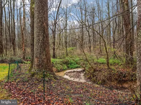 View/Area - 331 Greenridge Dr, Dunkirk, MD 20754 photo 3 of 4