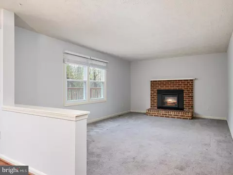 Living - 331 Greenridge Dr, Dunkirk, MD 20754 photo 1 of 3