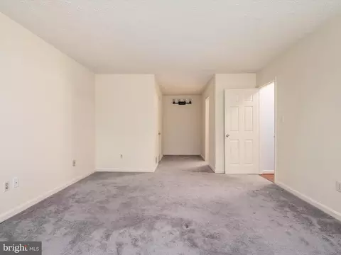 Living - 331 Greenridge Dr, Dunkirk, MD 20754 photo 3 of 3