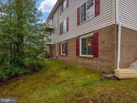 Exterior - 8046 Abbey Ct #D, Pasadena, MD 21122 photo 4 of 7